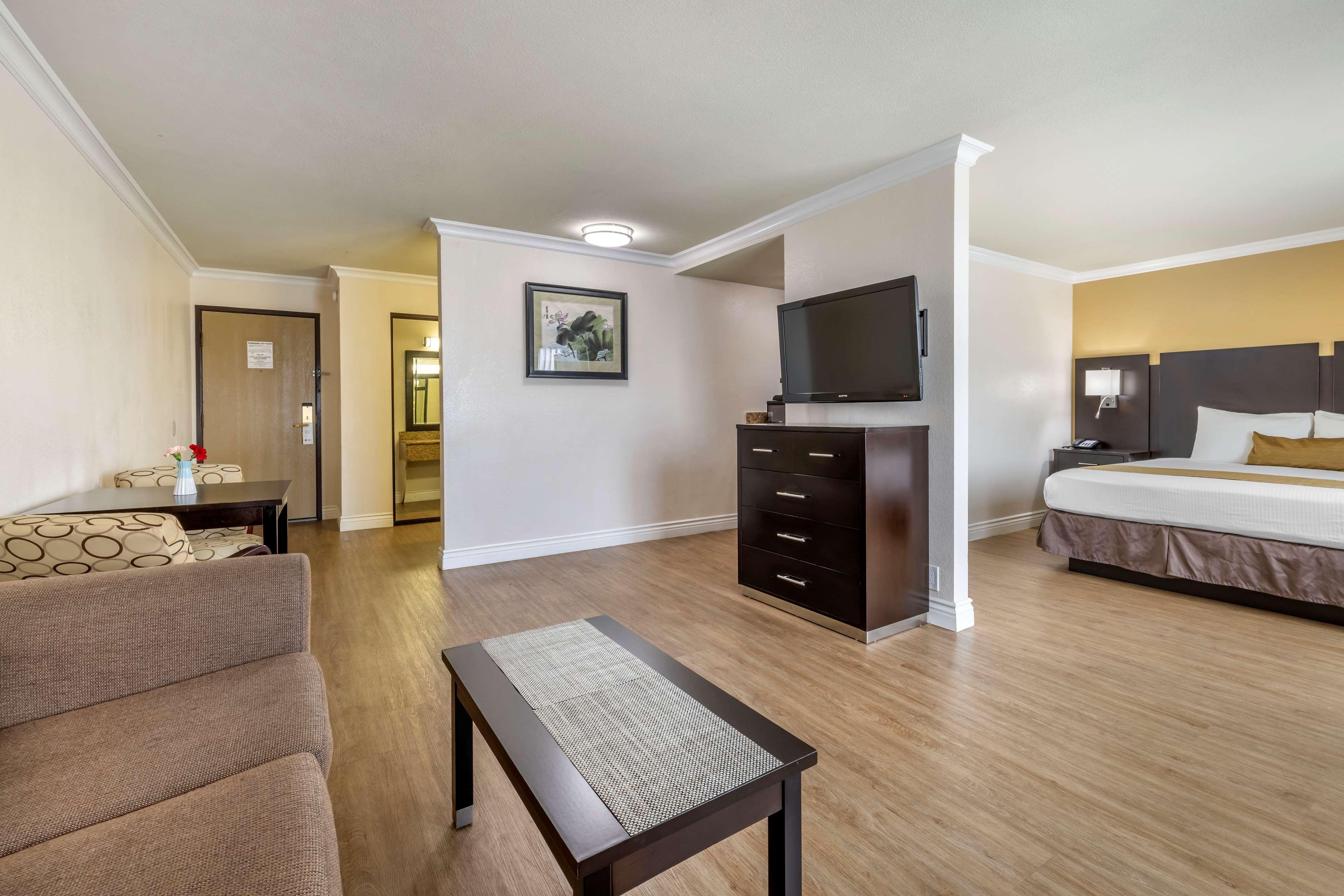 Best Western Plus South Bay Hotel Lawndale Exterior foto